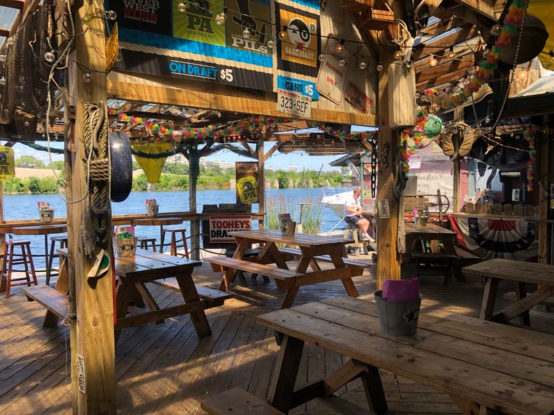 Barnacle Bud's - Milwaukee