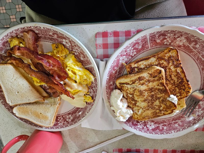 Breakfast Comes With The Kind Of Portions That Mean Business