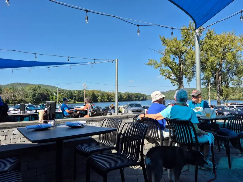 The Boathouse Restaurant - South Hadley