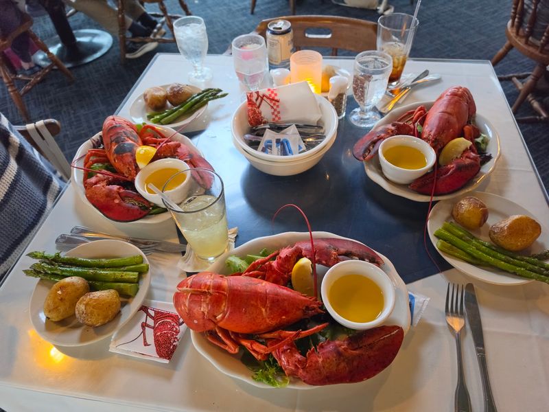 Mattakeese Wharf Waterfront Seafood Restaurant - Barnstable