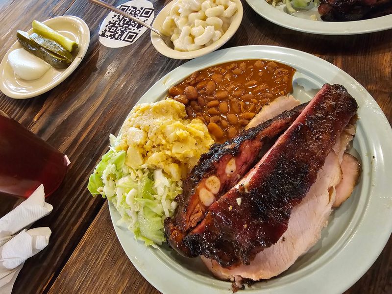 Brisket, Ribs, and Sausage Give Everyone a Choice