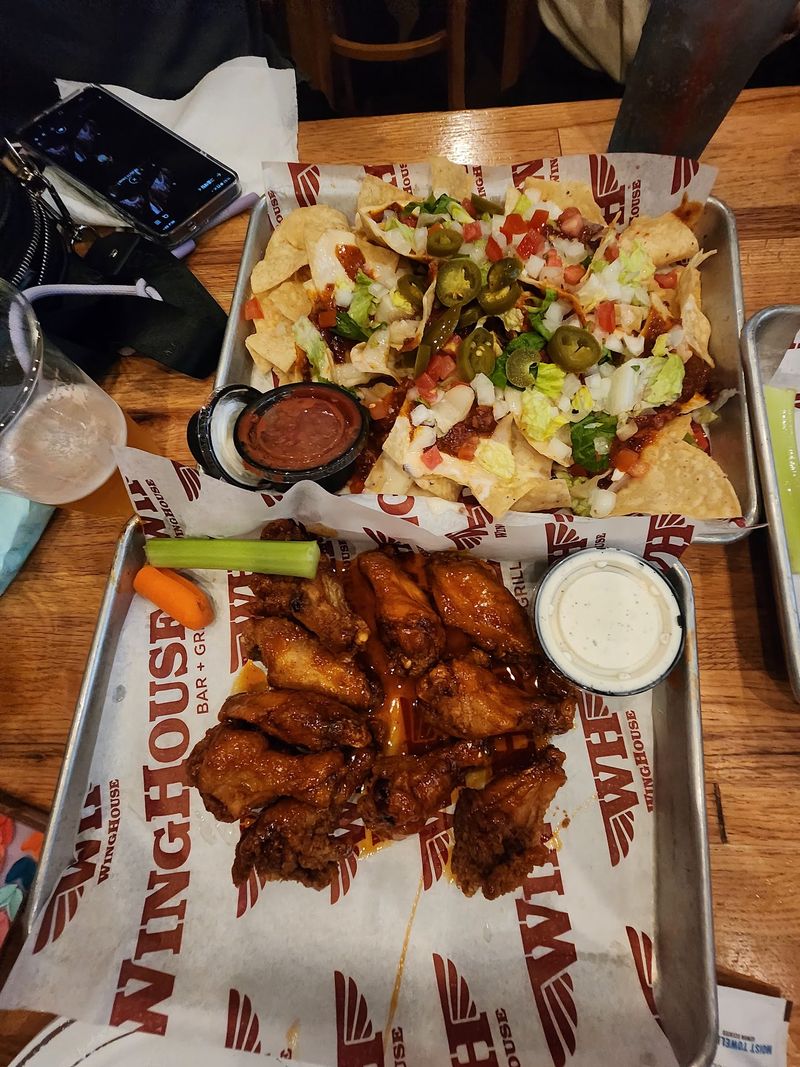 WingHouse Bar & Grill in Tampa, Hillsborough County