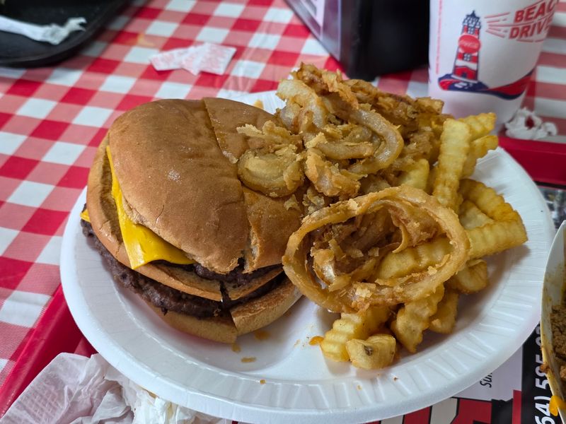 But The Famous Chili Cheeseburger A-Plenty Is the Real Mountain of Food