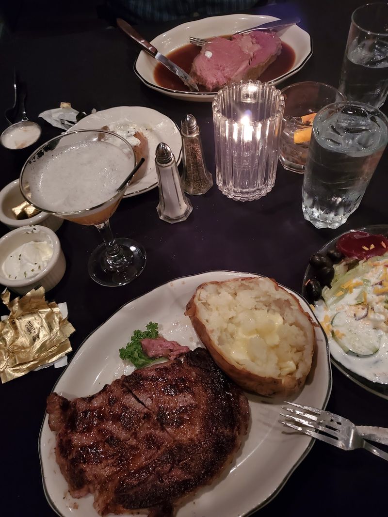 Slow-Roasted Beef With a Classic Steakhouse Feel