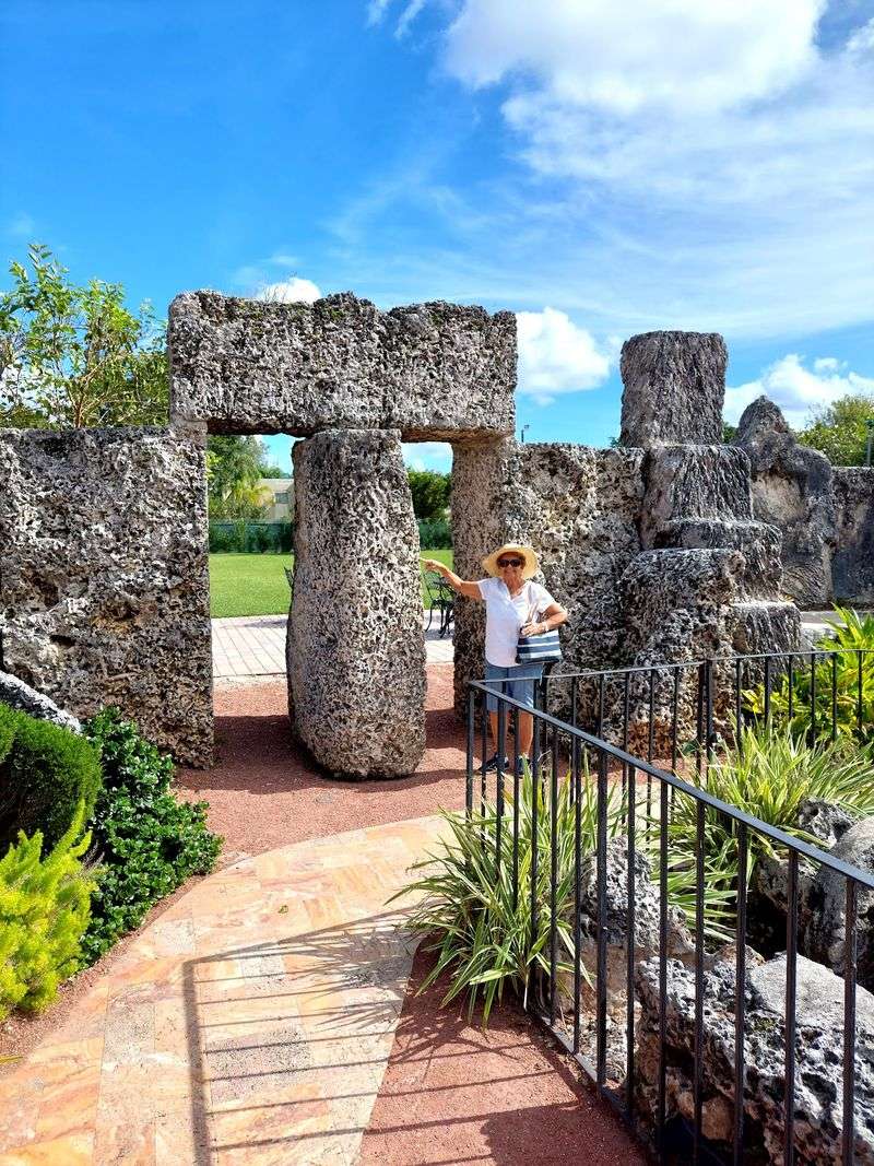 A Famous Gate With a Clever Balance