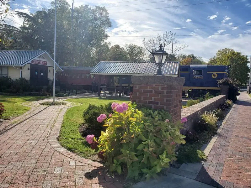 A Depot With Serious Small-Town Charm