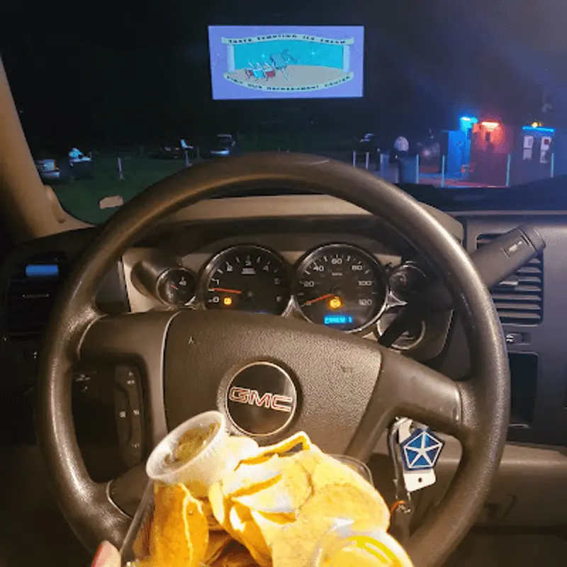 FM Radio Sound Keeps the Movie Close