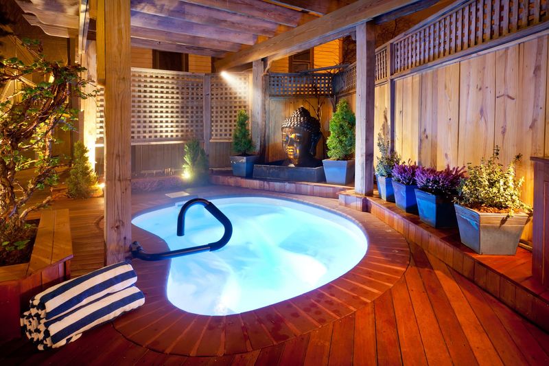 Crowne Pointe Hotel & Spa - Provincetown