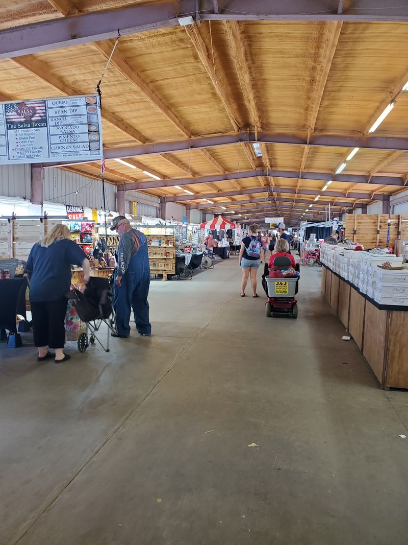 A Shopping Destination Spread Across 450 Acres