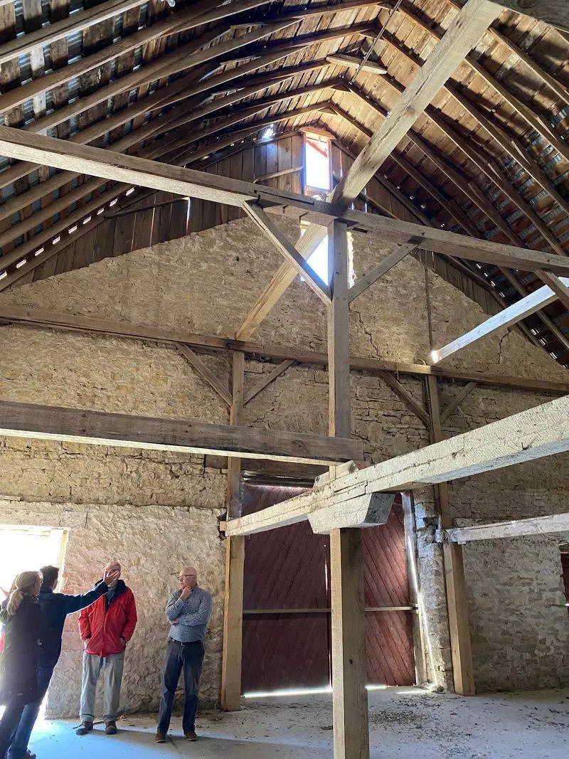 A Short-Lived Mill With A Long Memory