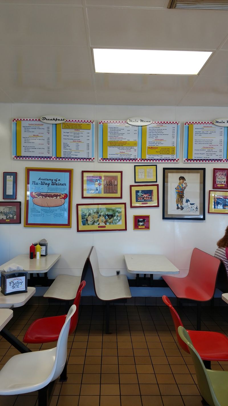 A roadside stop with old-school charm