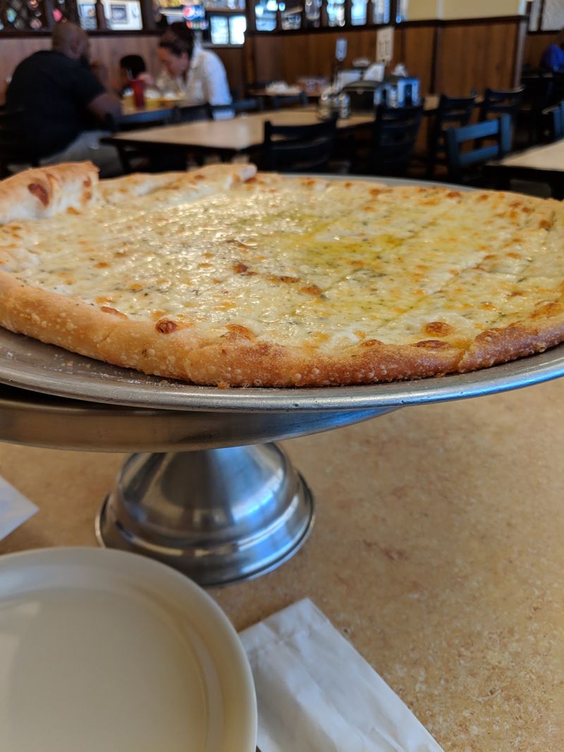 Homemade Sauce Keeps the Pizza Classic