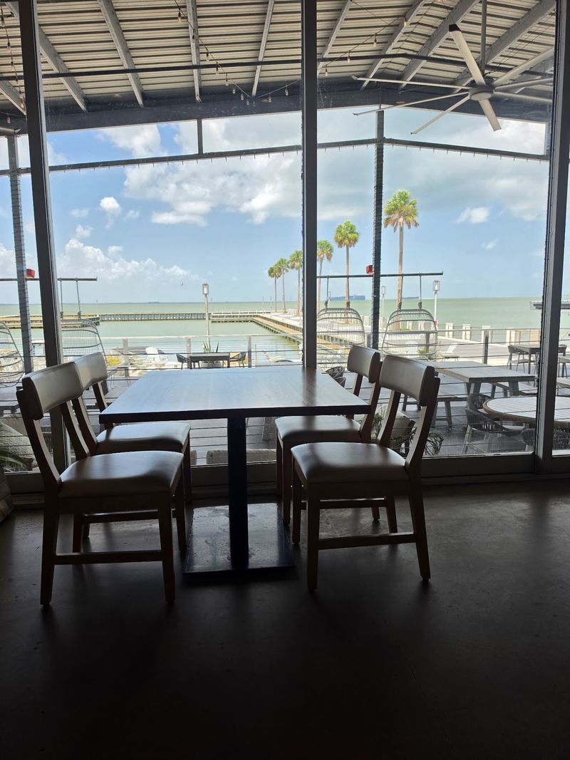 Pier 6 - San Leon