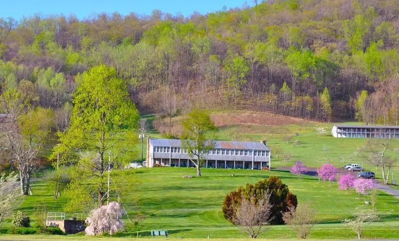 A Mountain Restaurant Surrounded by Blue Ridge Scenery