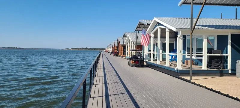 A Floating Vacation Home Right On Lake Texoma