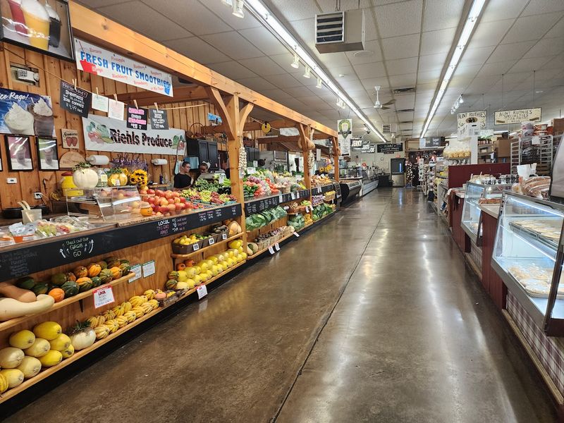 A Market With Lancaster County Charm