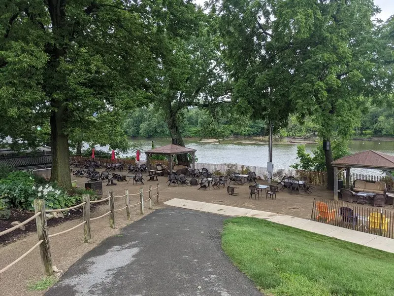 A Beach Bar on the Ohio River