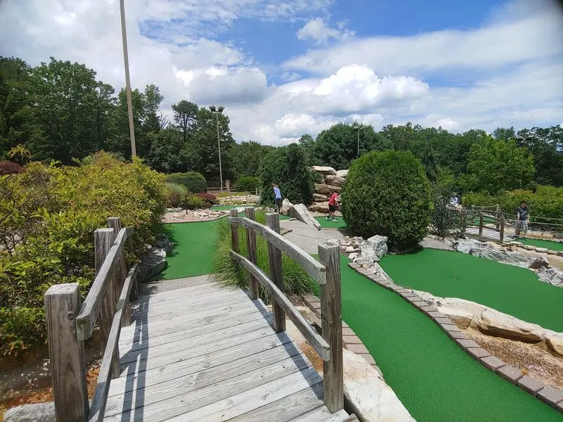 Massanutten Resort Mini Golf, Massanutten, Rockingham County
