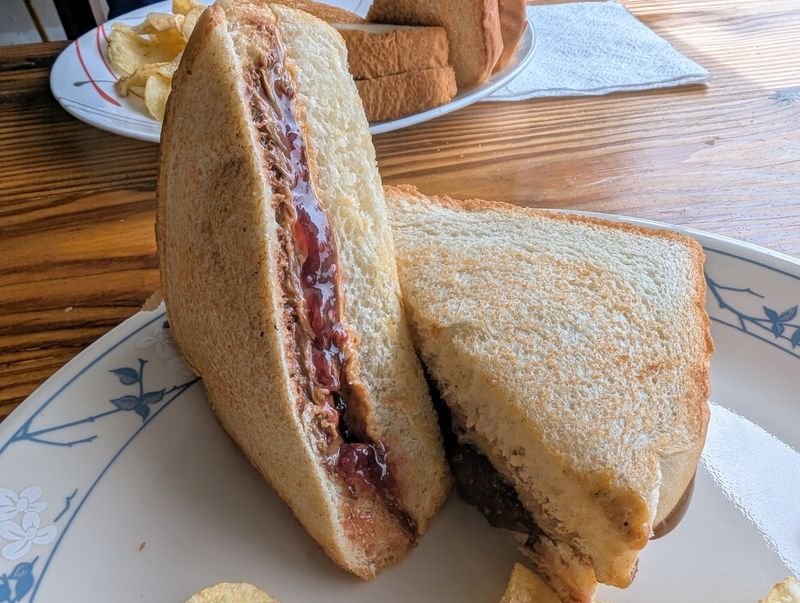 PB&J with Tay - Olmos Park