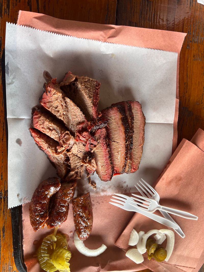 Plan Your Visit to Snow's BBQ