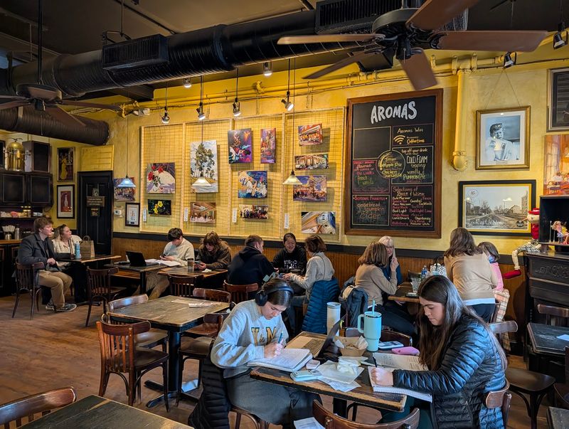 Aromas Coffeehouse, Williamsburg, Williamsburg City