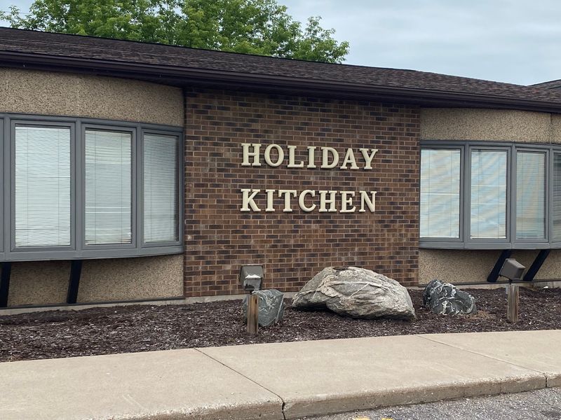 Holiday Kitchen - Iron Mountain