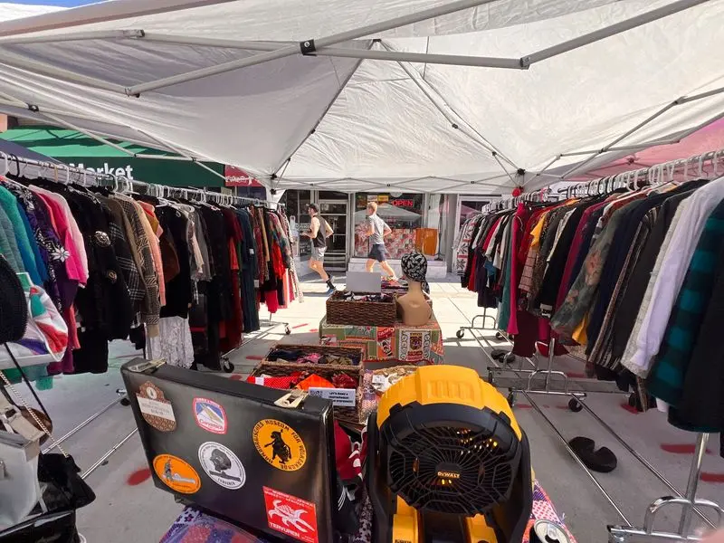 A Street Market With Local Heart - Del Ray Vintage and Flea Market