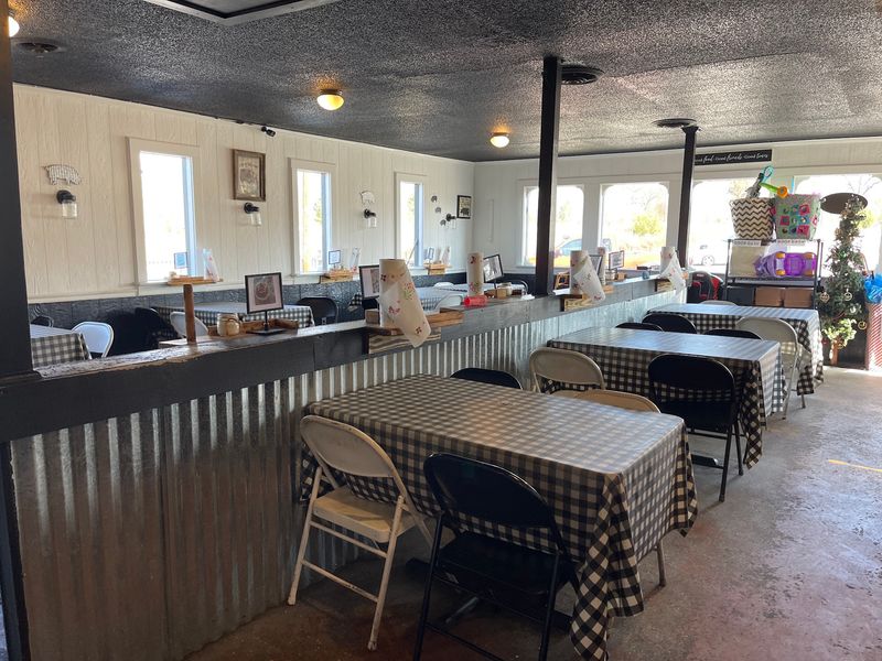 Sheltons Smoking Butts BBQ - Greer