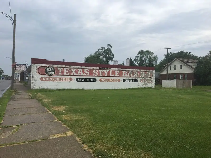 Lee's Texas Style Bar-B-Q - Detroit
