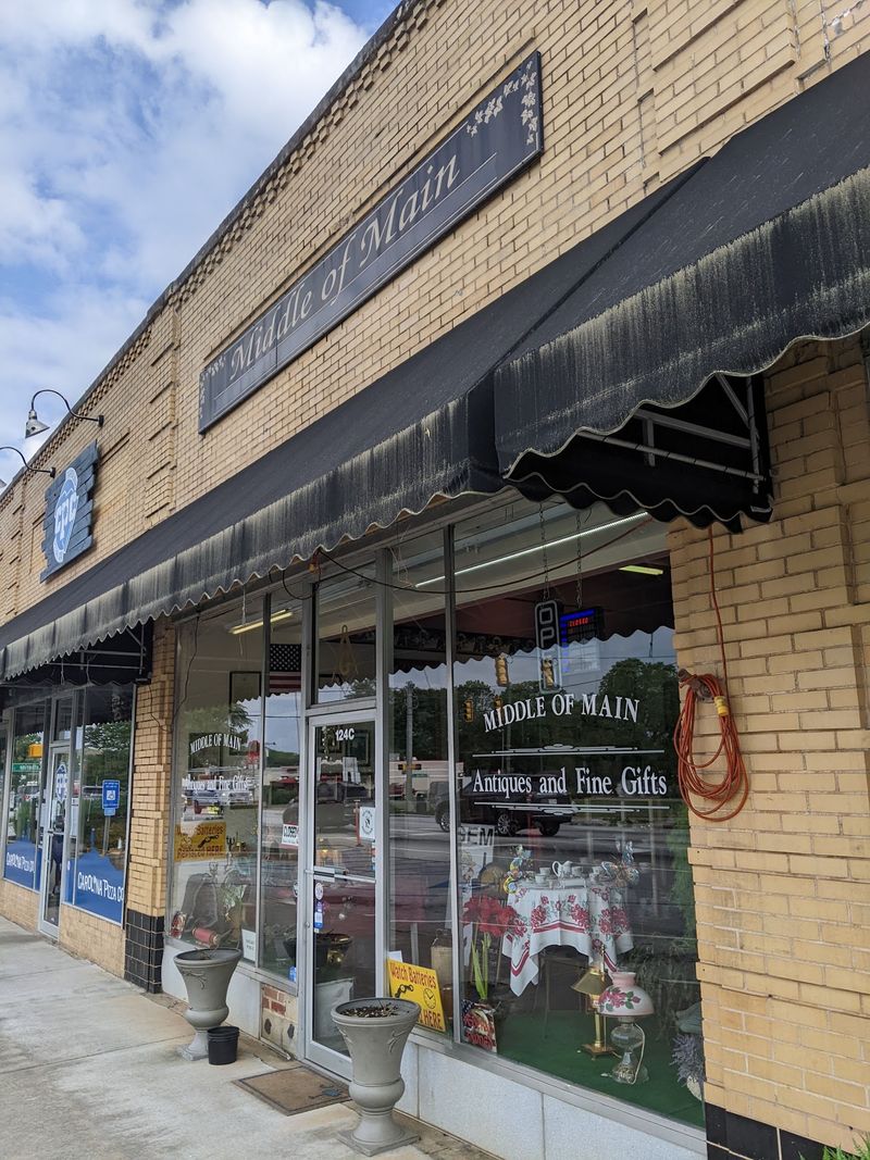 Browse Walhalla's Local Shops and Antiques