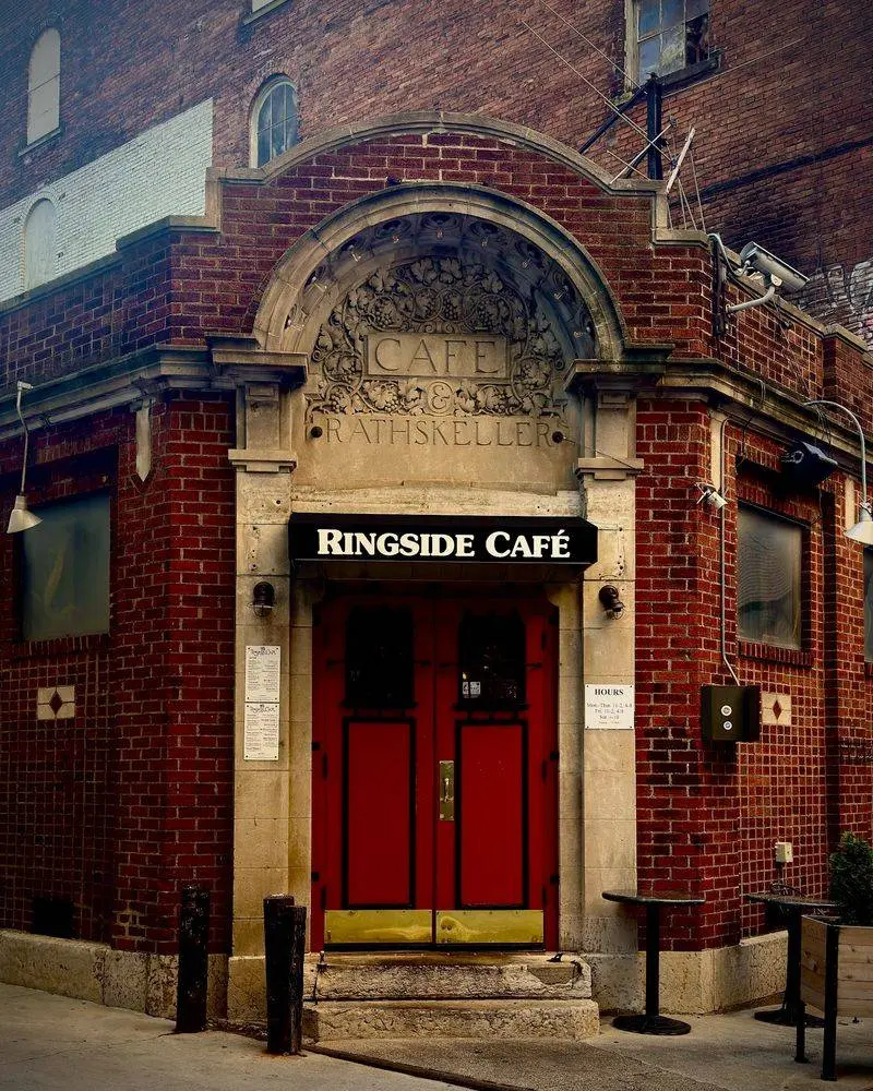 A Quiet Doorway on Pearl Street