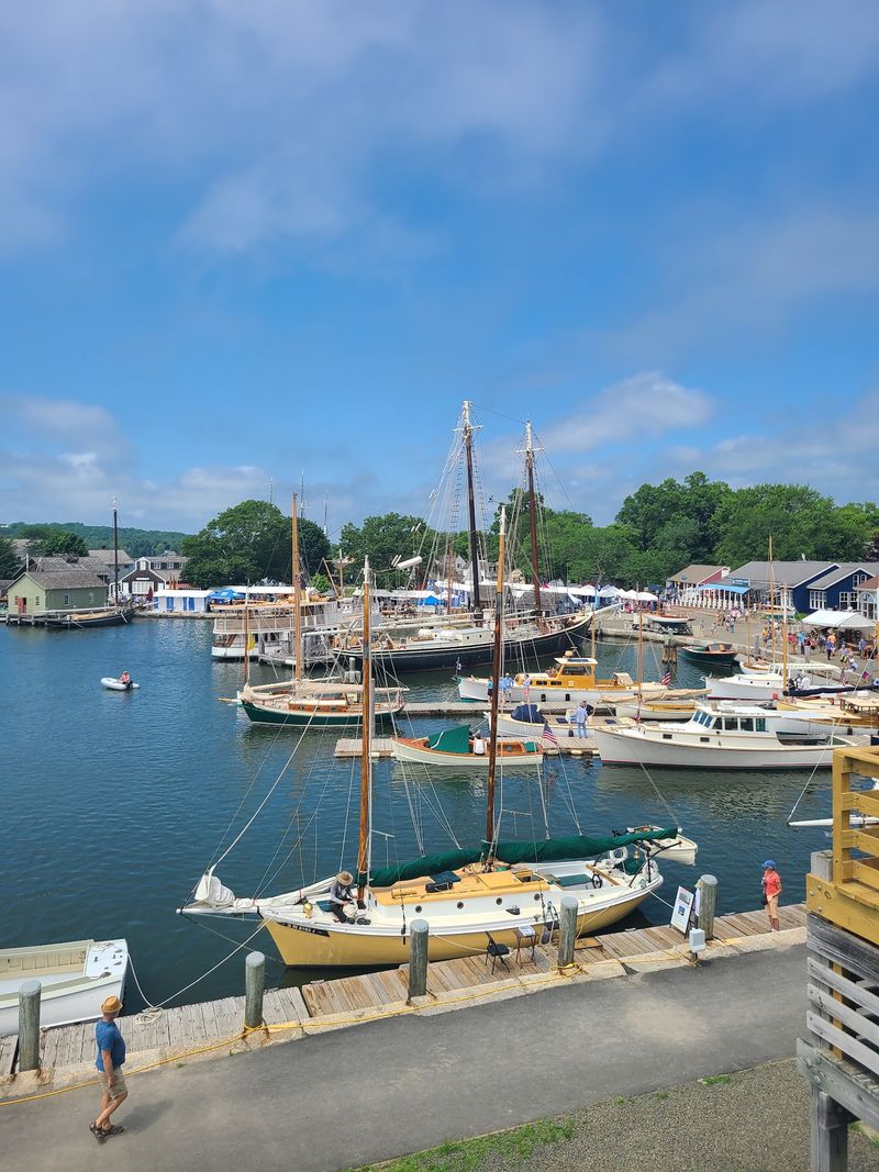 Watch Real Shipyard Work Happen