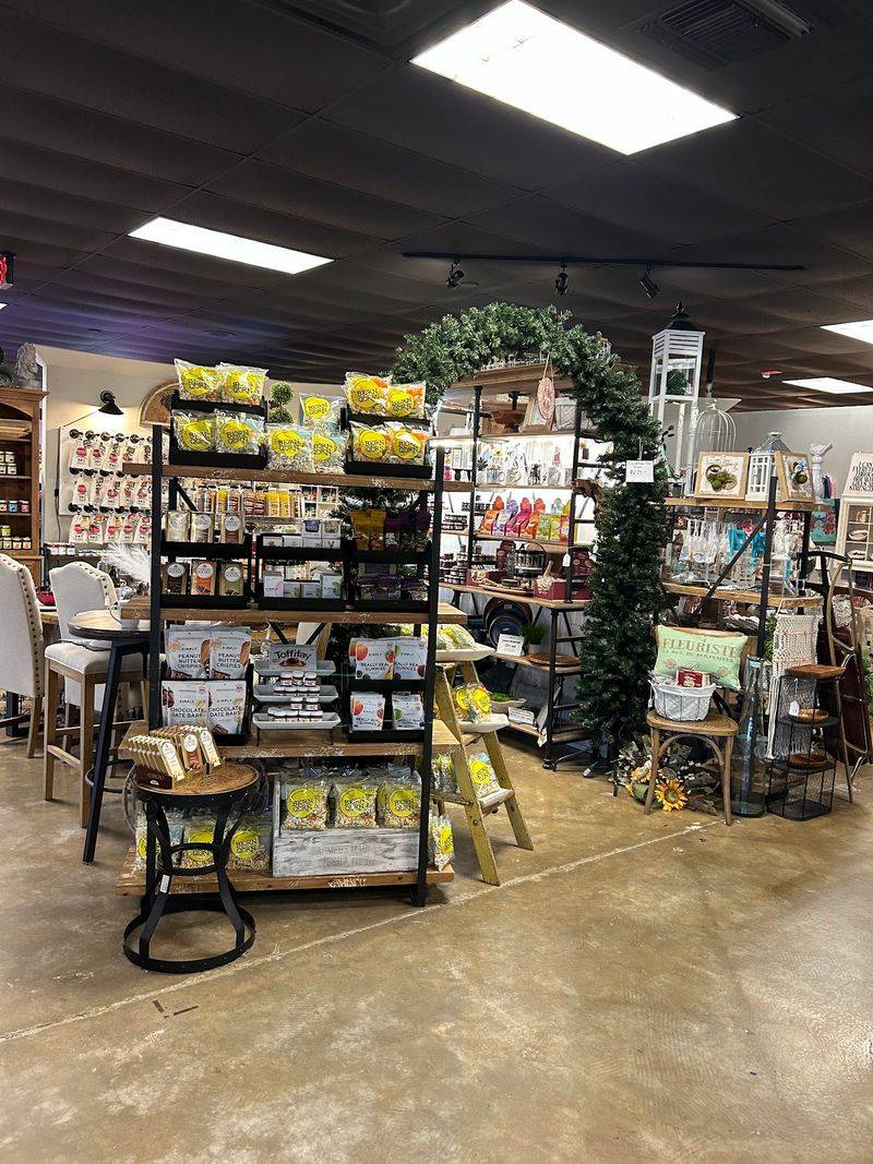 Browse Hundreds of Vendor Booths