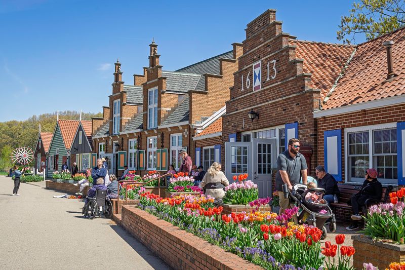 Holland - Beaches, Downtown Wandering, and Big-Lake Views