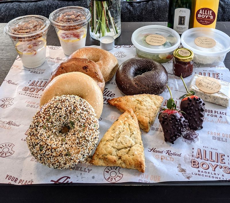 Allie Boy&rsquo;s Bagelry & Luncheonette - Milwaukee