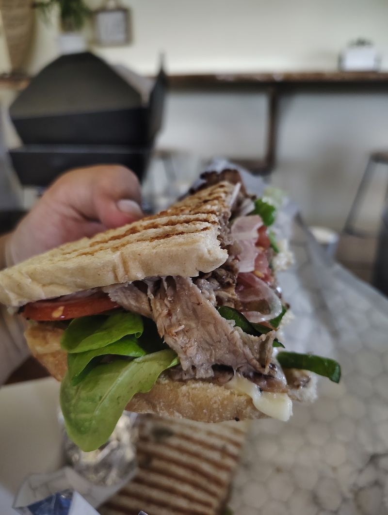 A Roast Beef Sandwich That Actually Tastes Memorable