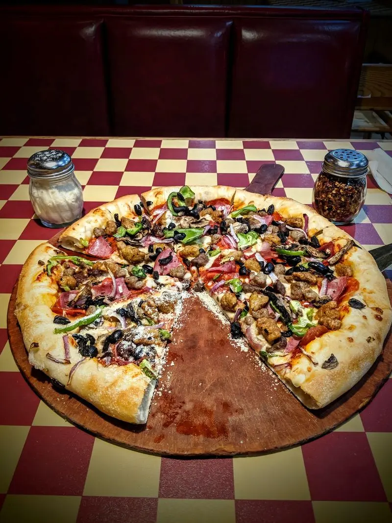 Classic Pizza Still Has Its Fans