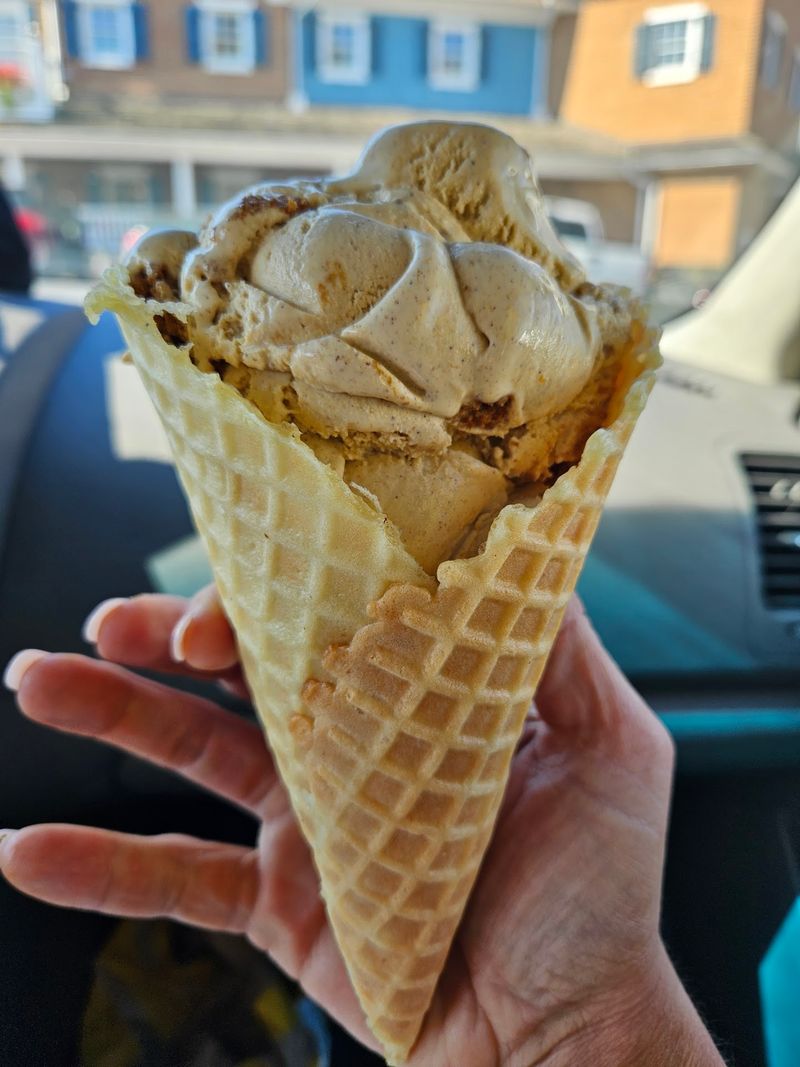 Hand-Dipped Ice Cream After the Bakery Rush
