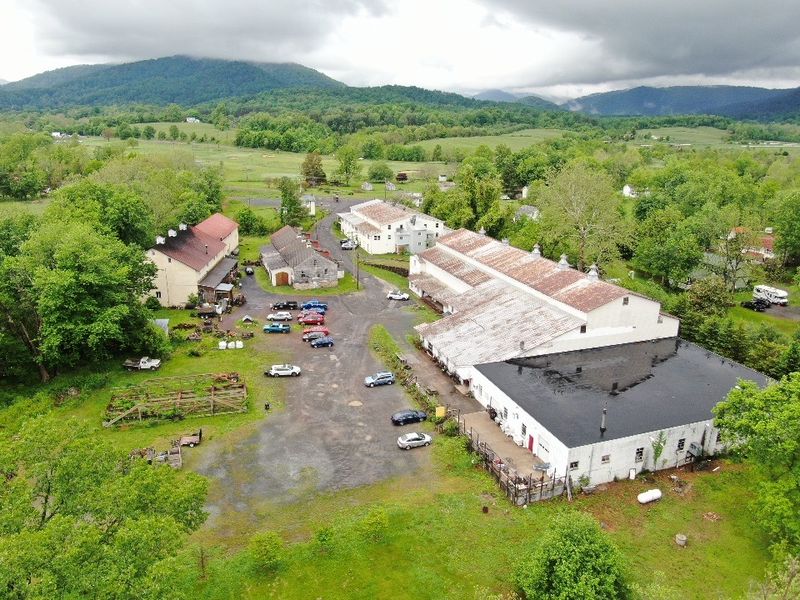 Sperryville - A Tiny Mountain Community at the Edge of the Wild