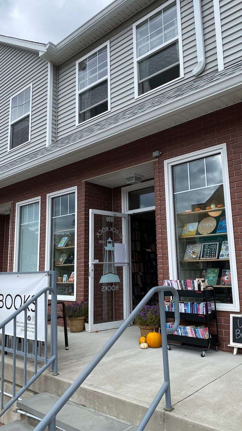 Black Rock Books - Bridgeport