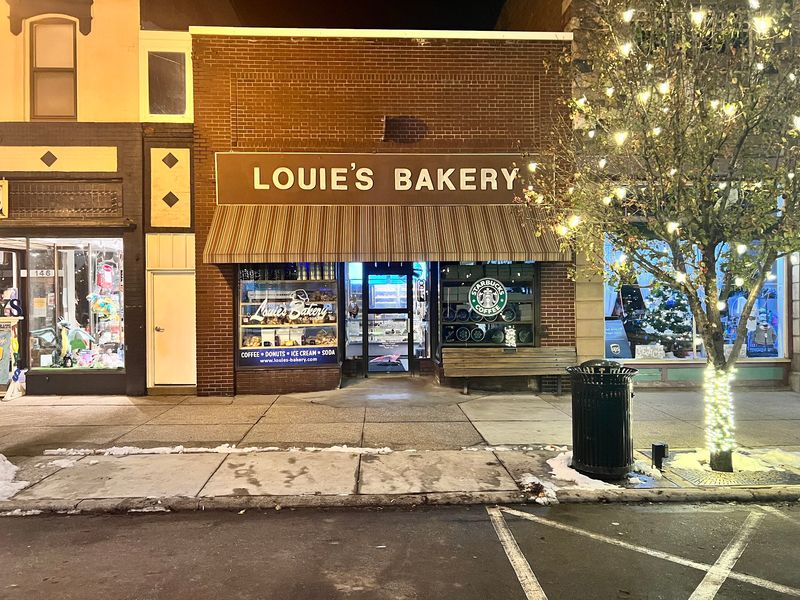 Find the Bakery on Michigan Avenue