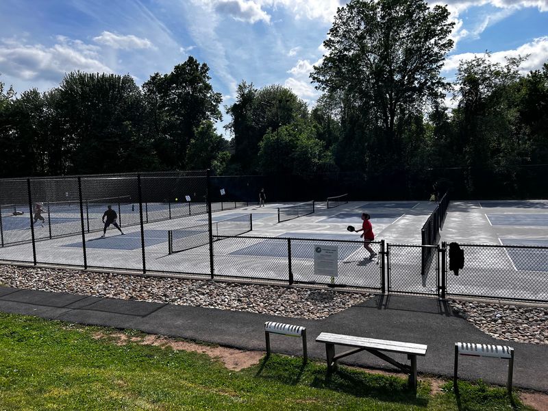 Free Courts That Actually Feel Welcoming
