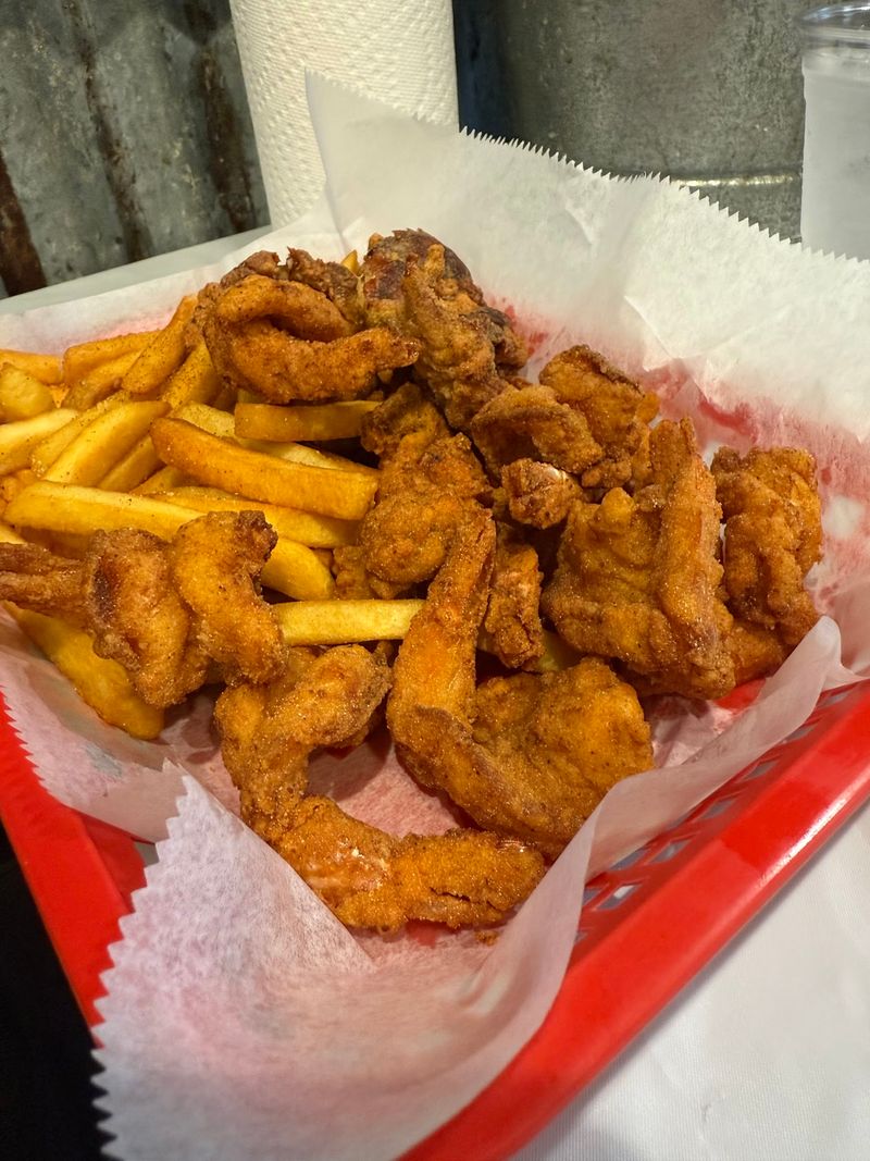 The Fried Seafood Platter That Comes Loaded