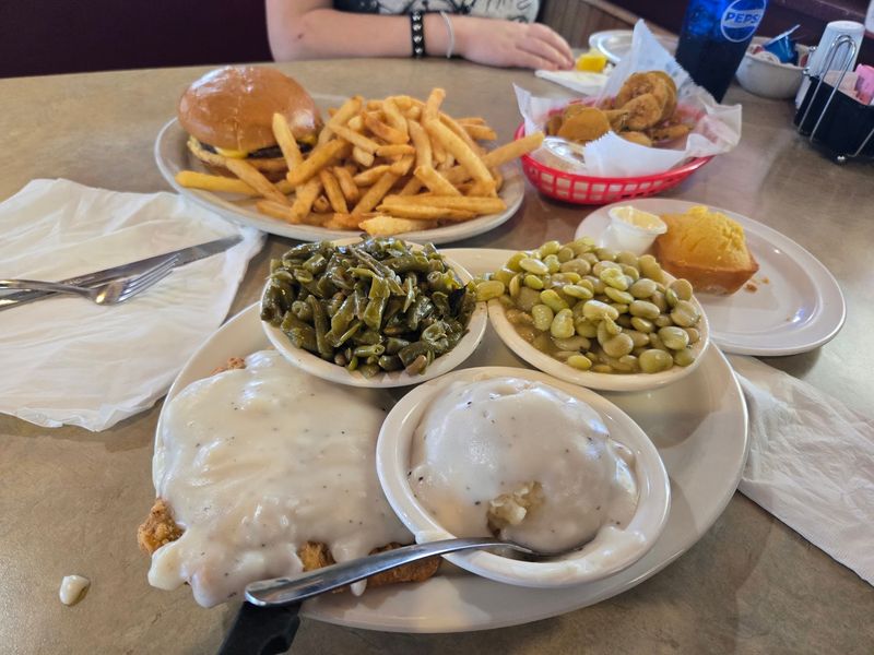 Lakeland History Comes With Your Meal