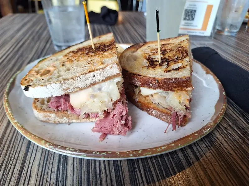 Mudgie's Deli and Wine Shop in Detroit, Wayne County
