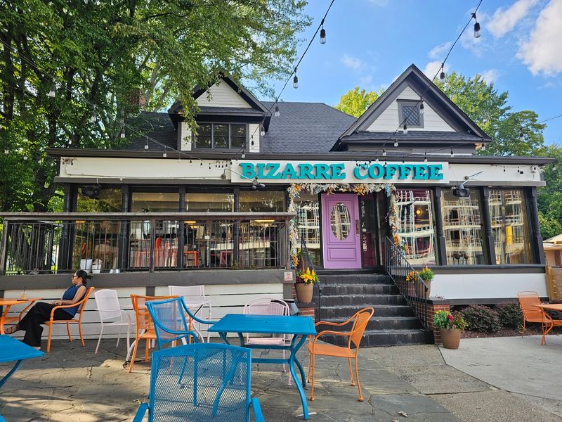 Bizarre Coffee, Roswell