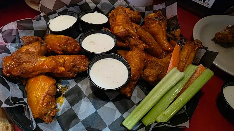 Crispy Wings That Earn Another Order