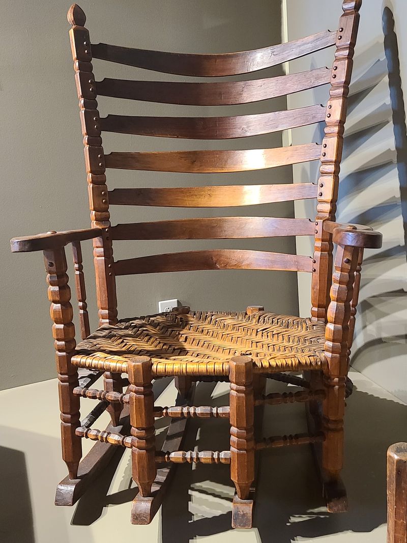 Folk Art That Celebrates Eastern Kentucky Makers