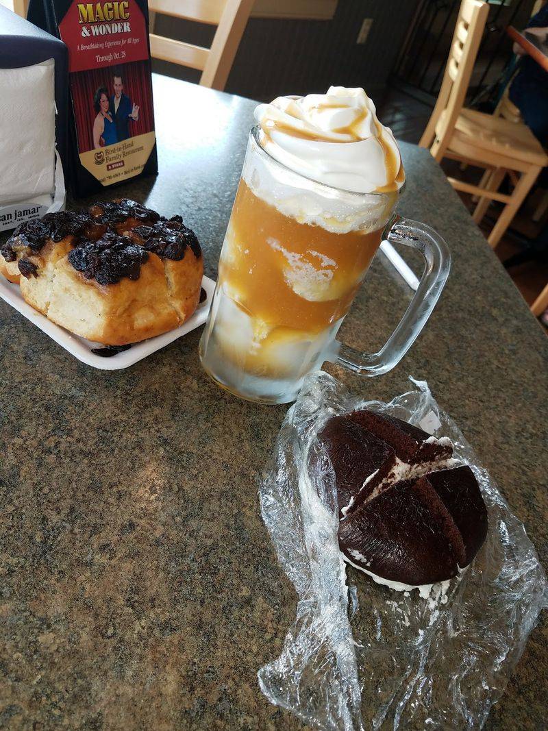 Pumpkin Bread Mornings at Bird-in-Hand Bakery & Cafe