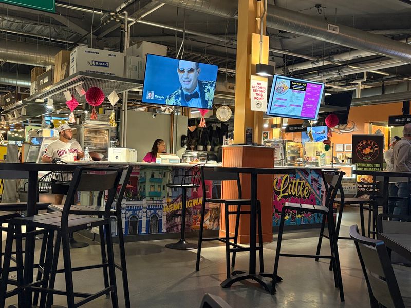Market Lunch Without the Formality